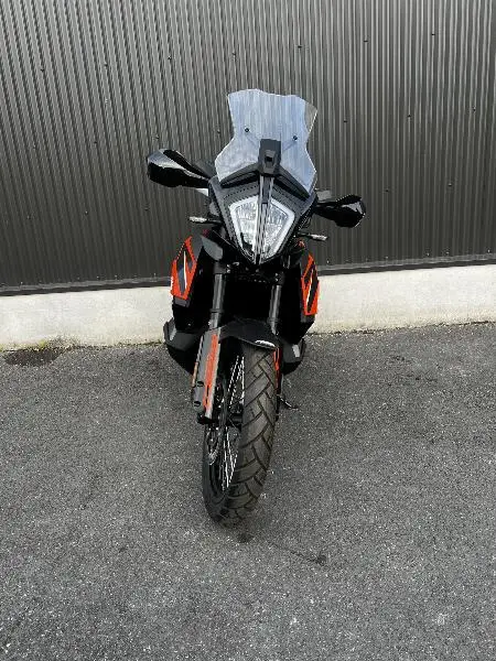 890 ADVENTURE