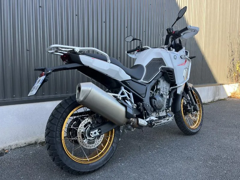 800X GT