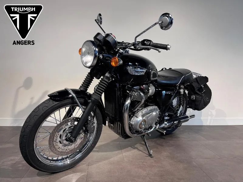 BONNEVILLE T100 900