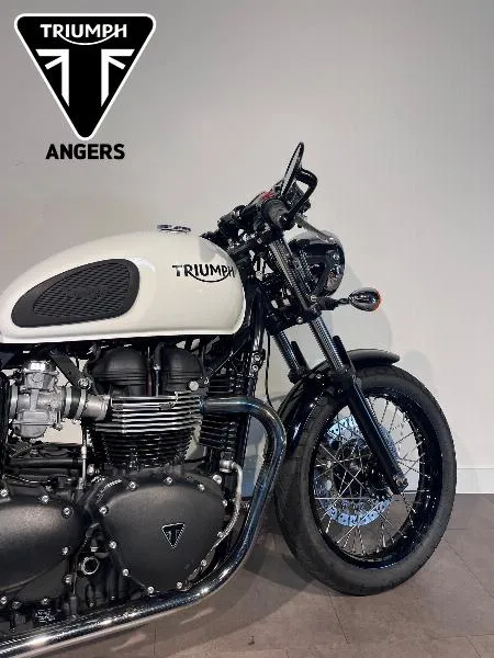 THRUXTON 900 ACE