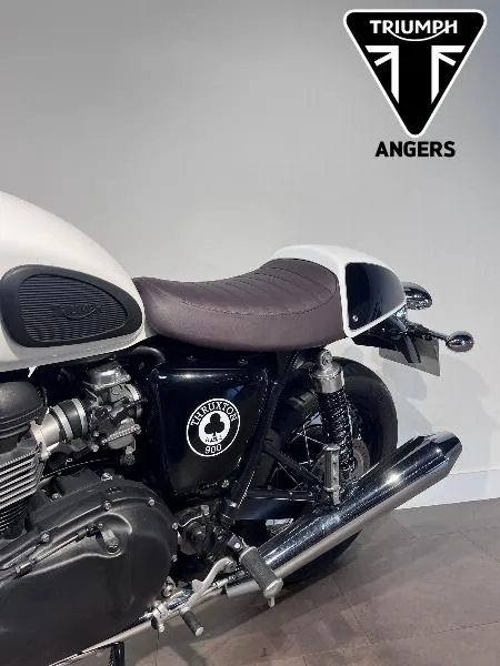 THRUXTON 900 ACE