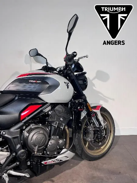TRIDENT 800