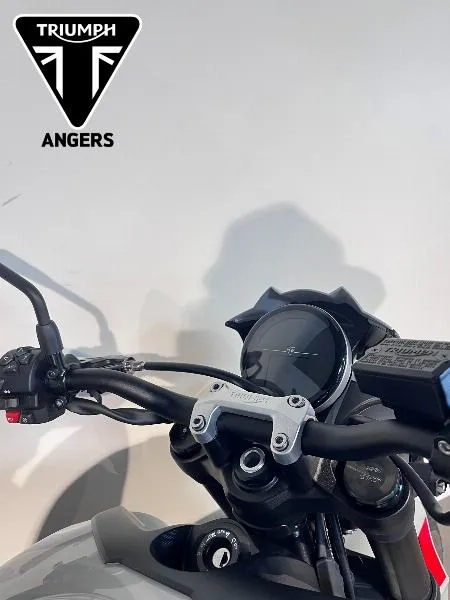 TRIDENT 800