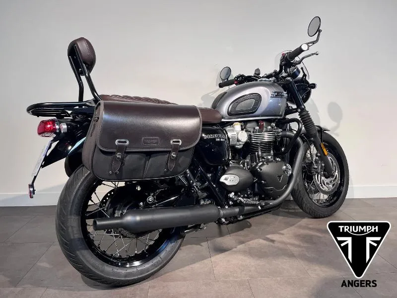 Bonneville T120 Black