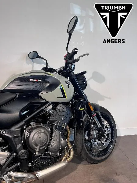 TRIDENT 660