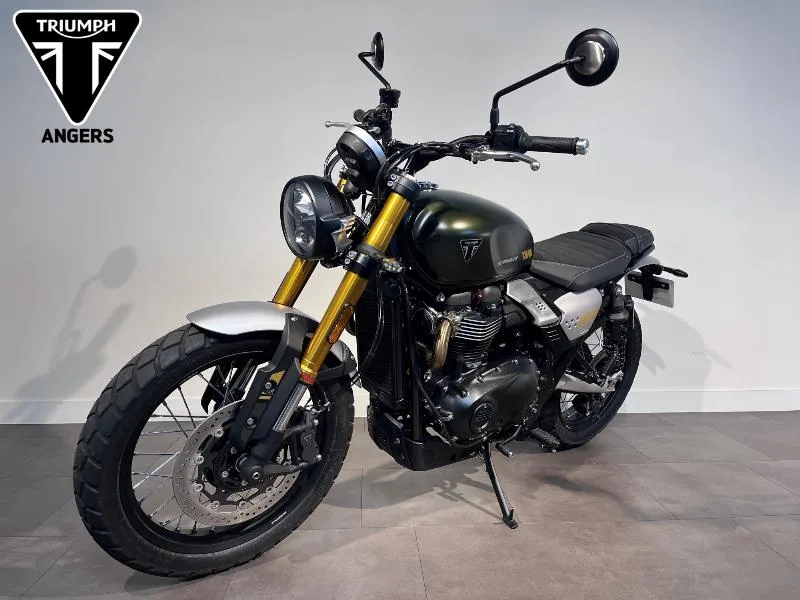 SCRAMBLER 900