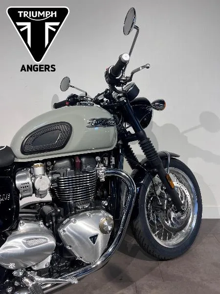 BONNEVILLE T120