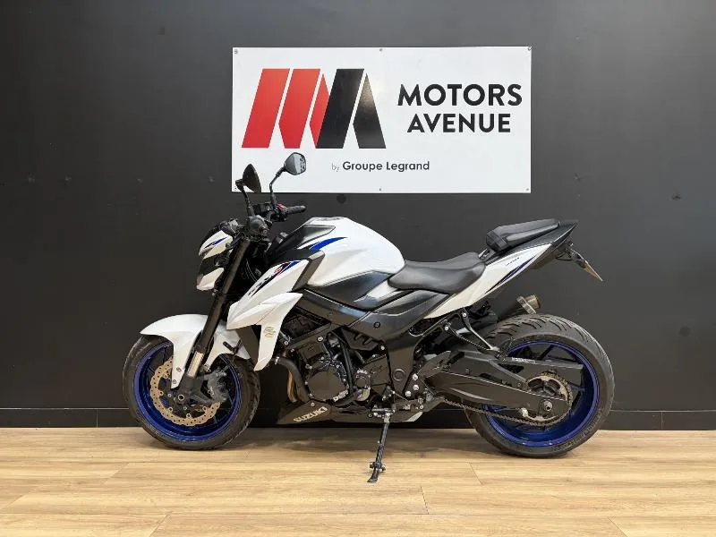 GSX 750