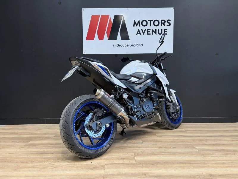 GSX 750