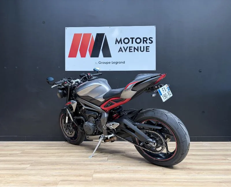 STREET TRIPLE 765 R