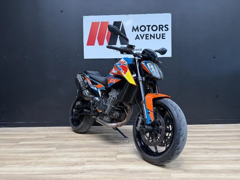 790 DUKE 2018