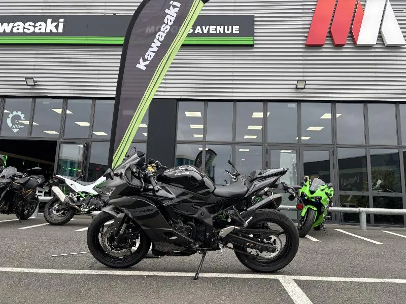 NINJA ZX4RR