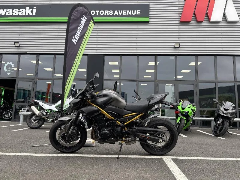 Z 900