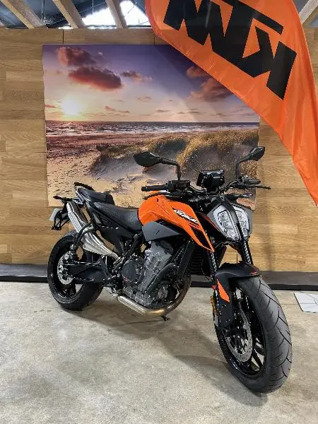 790 DUKE L