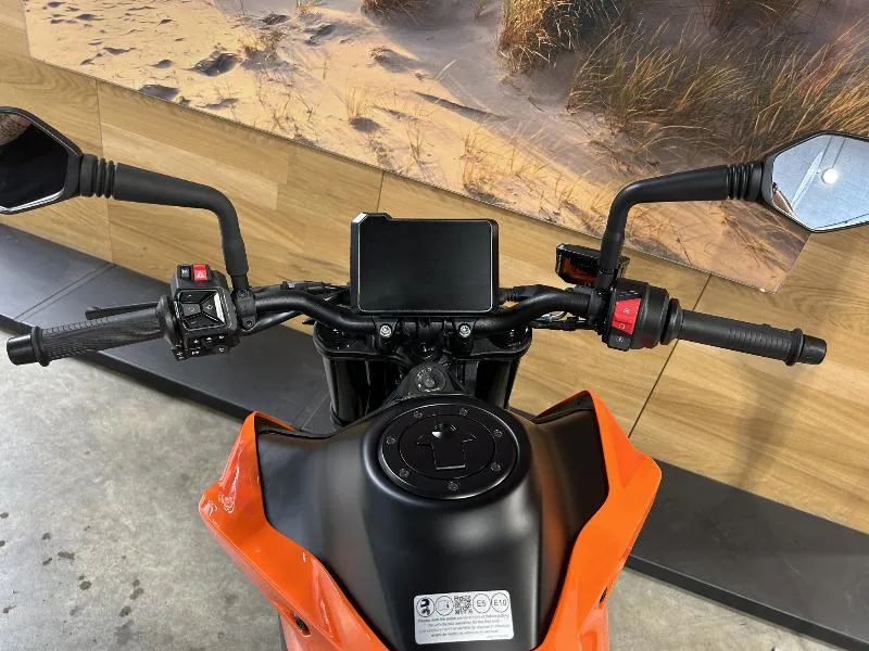 790 DUKE L