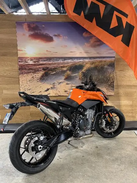 790 DUKE L