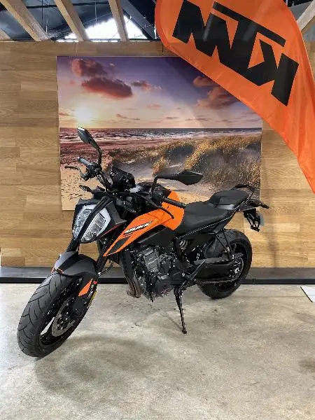 790 DUKE L