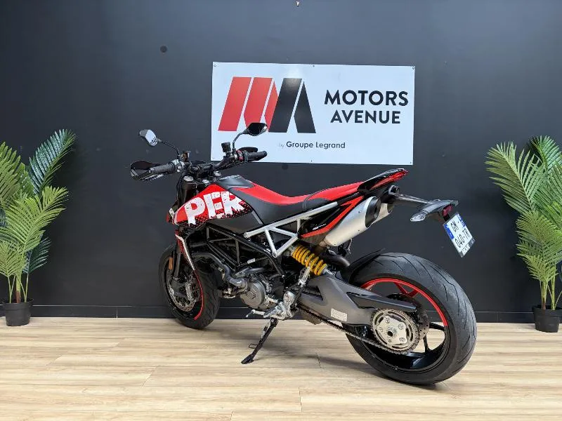 HYPERMOTARD