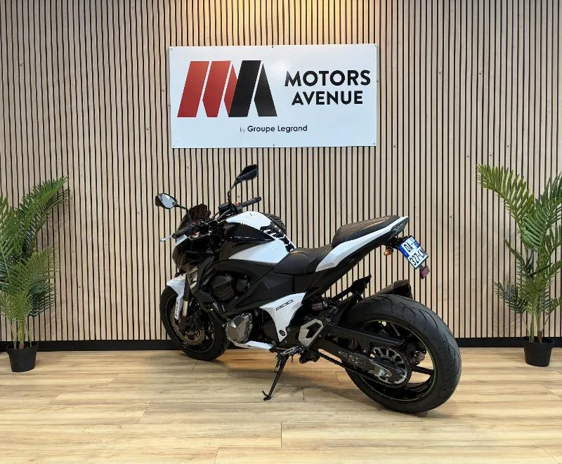 Z 800