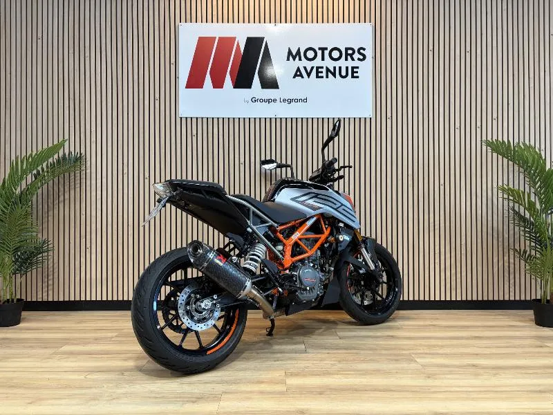 125 DUKE ABS