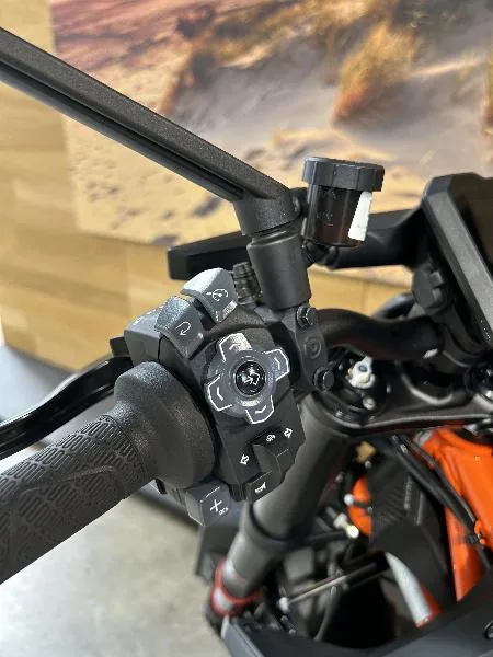 1390 SUPER DUKE R