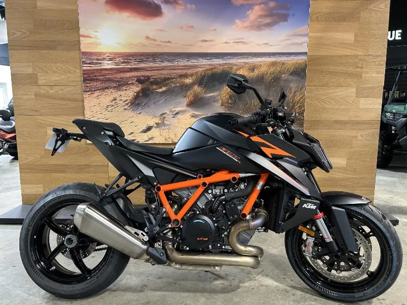 1390 SUPER DUKE R