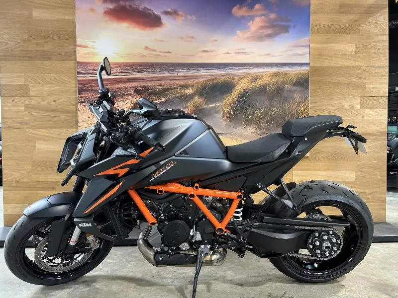 1390 SUPER DUKE R