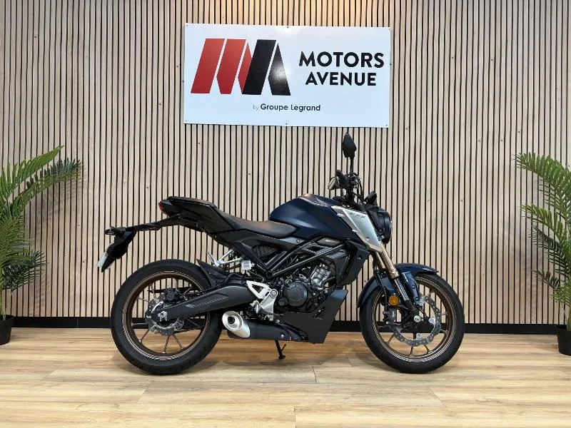 CB 125  R