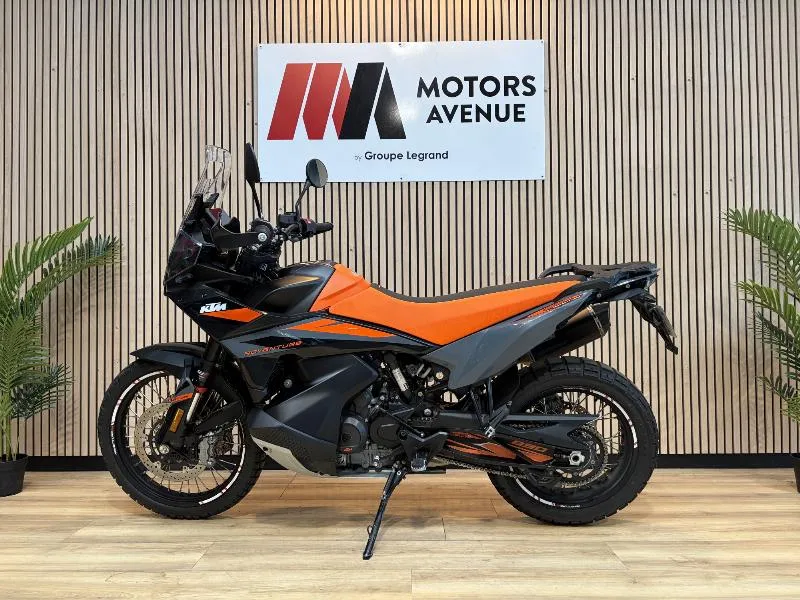 890 ADVENTURE