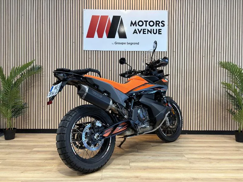 890 ADVENTURE