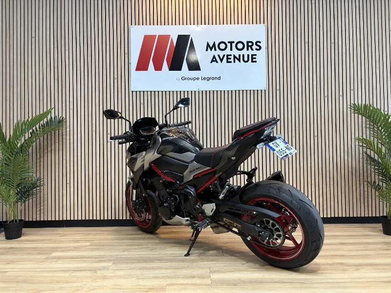 Z 900