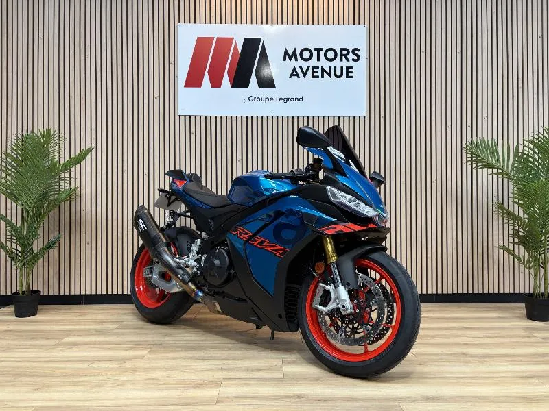 RSV4 1100 RR
