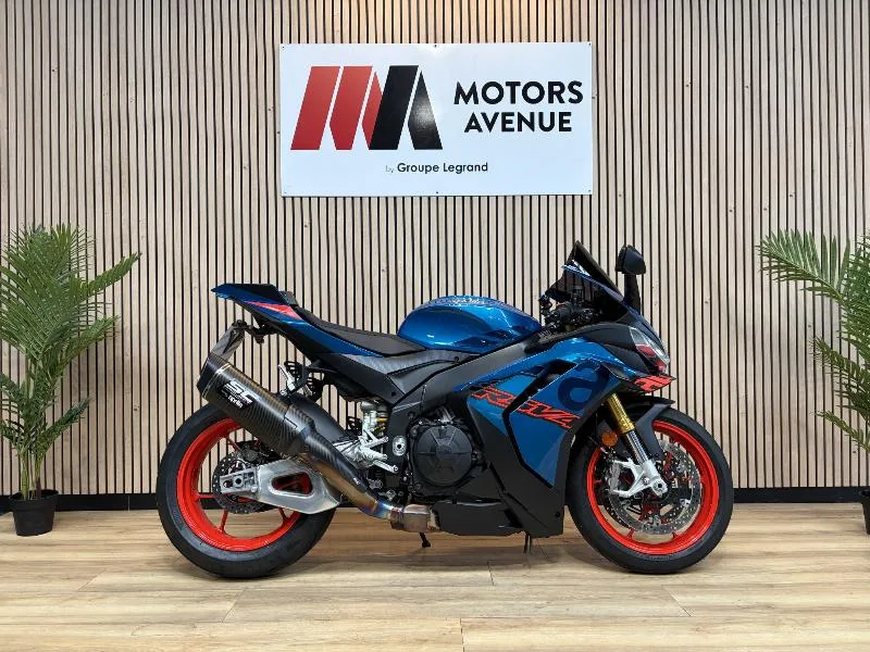 RSV4 1100 RR