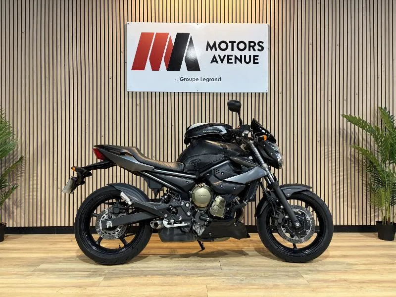 XJ6N