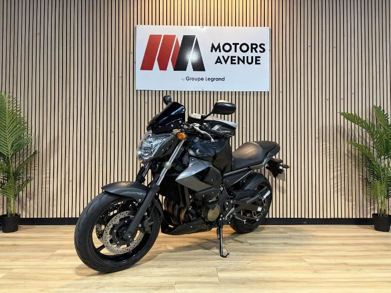 XJ6N