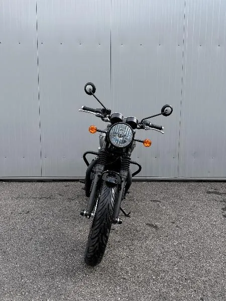 Bonneville T120 Black