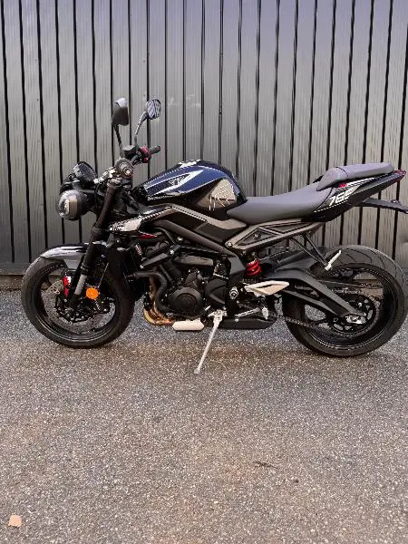 STREET TRIPLE 765 R A2