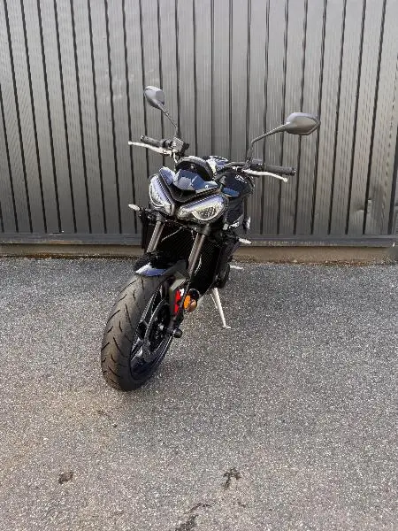 STREET TRIPLE 765 R A2