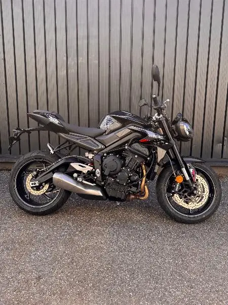 STREET TRIPLE 765 R A2