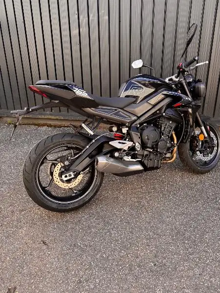STREET TRIPLE 765 R A2