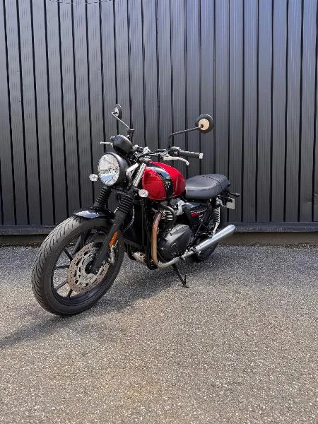SPEED TWIN 900