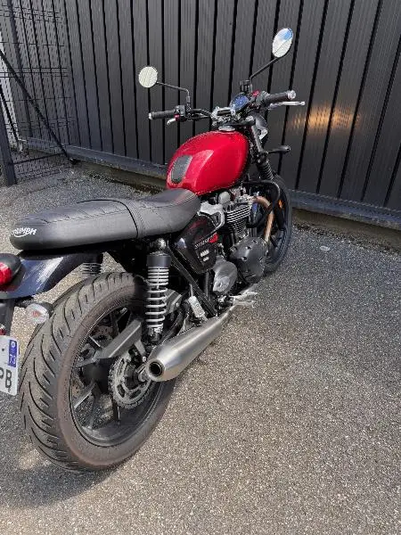 SPEED TWIN 900