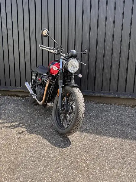 SPEED TWIN 900