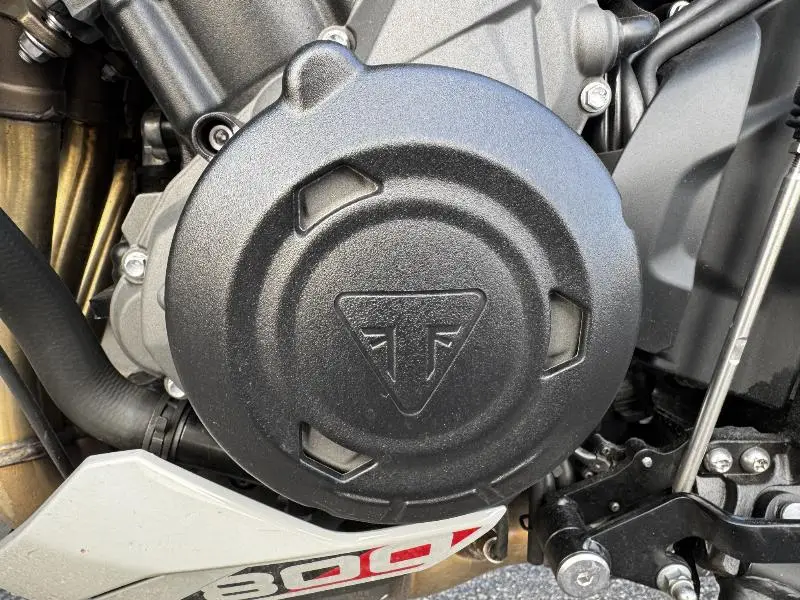 TRIDENT 800