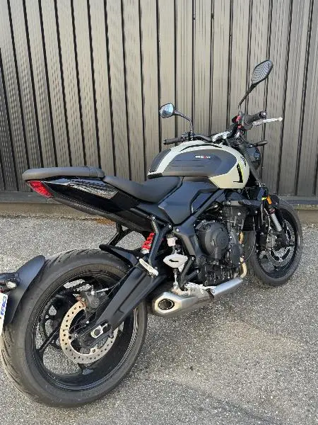 TRIDENT 660