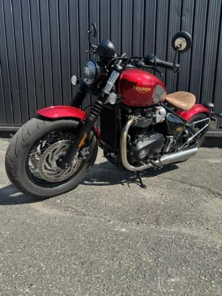 BONNEVILLE BOBBER 1200 GOLD LINE Edition