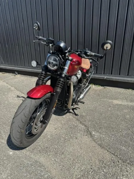 BONNEVILLE BOBBER 1200 GOLD LINE Edition