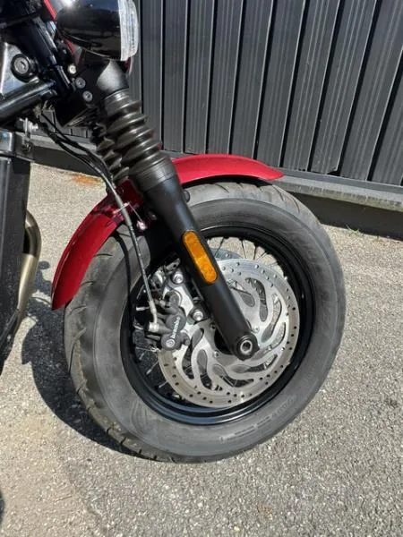 BONNEVILLE BOBBER 1200 GOLD LINE Edition