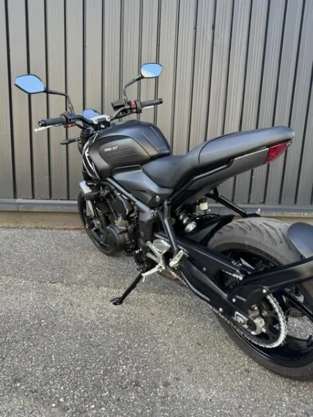 TRIDENT 660