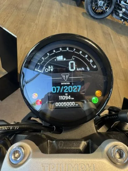 TRIDENT 660
